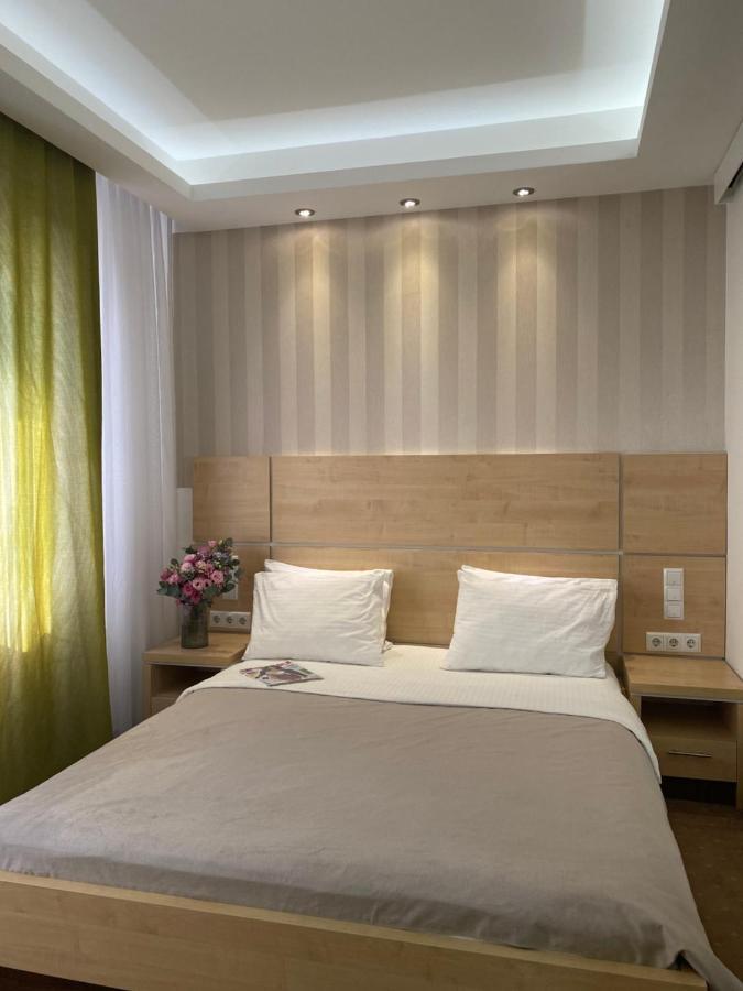 Laurus Motel Airport Tuzla Zivinice Екстер'єр фото