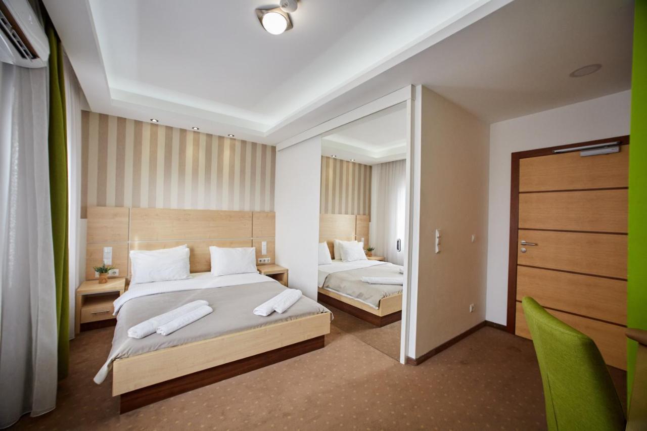 Laurus Motel Airport Tuzla Zivinice Екстер'єр фото